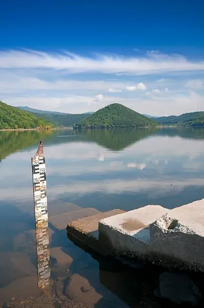 Imagem ilustrativa de Marco superficial barragem